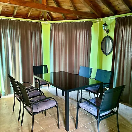 Villa Rose *