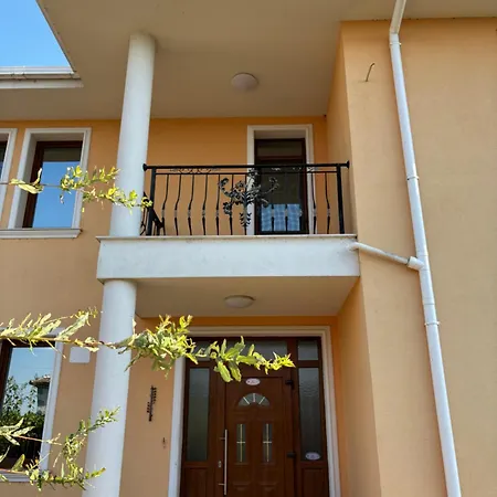 Rose Villa